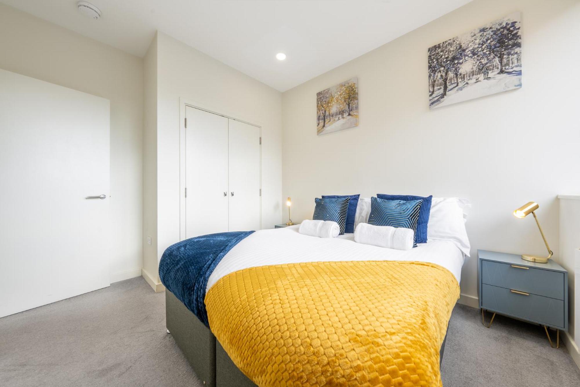 Luxury 1 Bedroom Serviced Apartment With Roof Terrace & Gym Stevenage Eksteriør billede