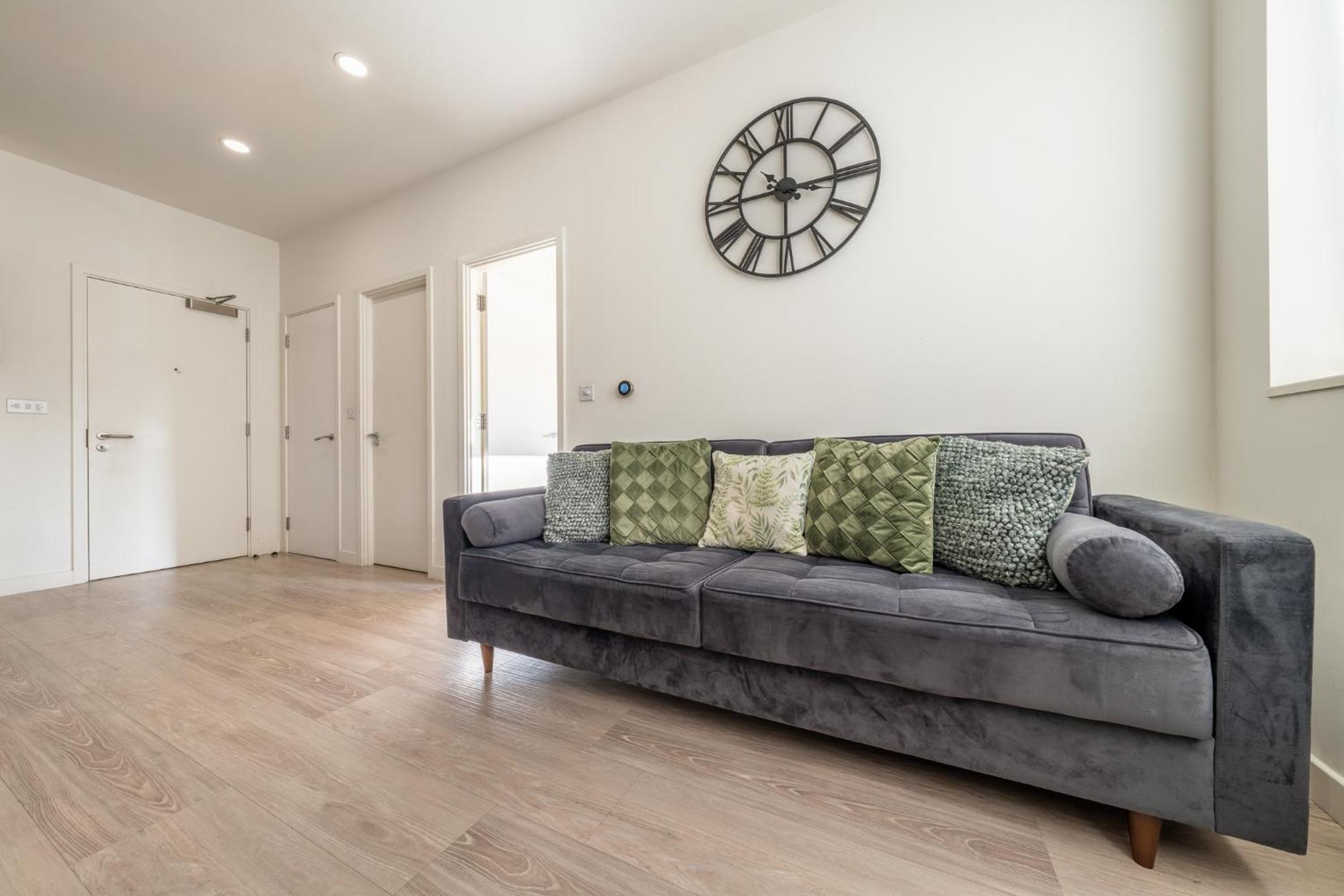 Luxury 1 Bedroom Serviced Apartment With Roof Terrace & Gym Stevenage Eksteriør billede