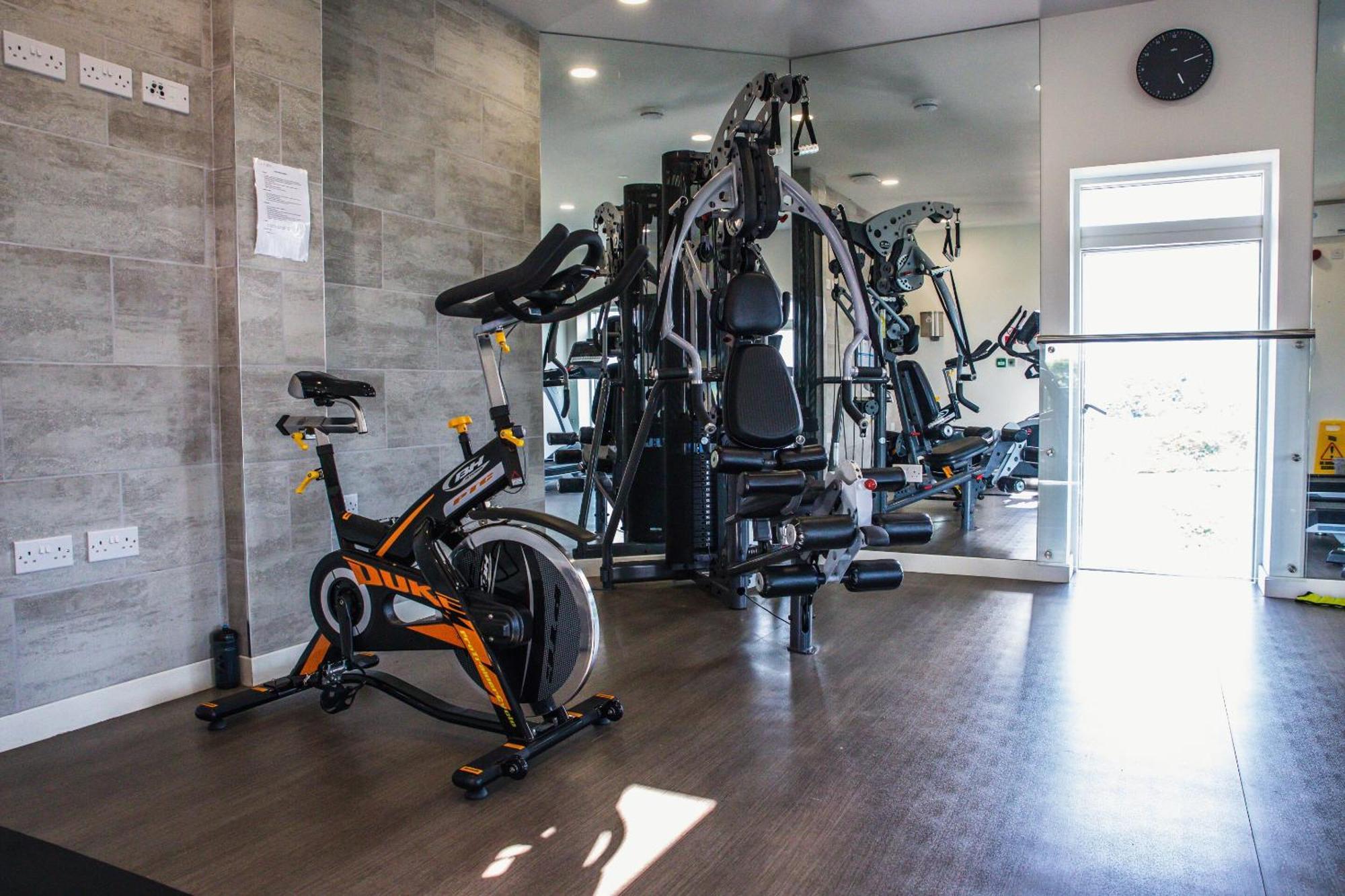 Luxury 1 Bedroom Serviced Apartment With Roof Terrace & Gym Stevenage Eksteriør billede