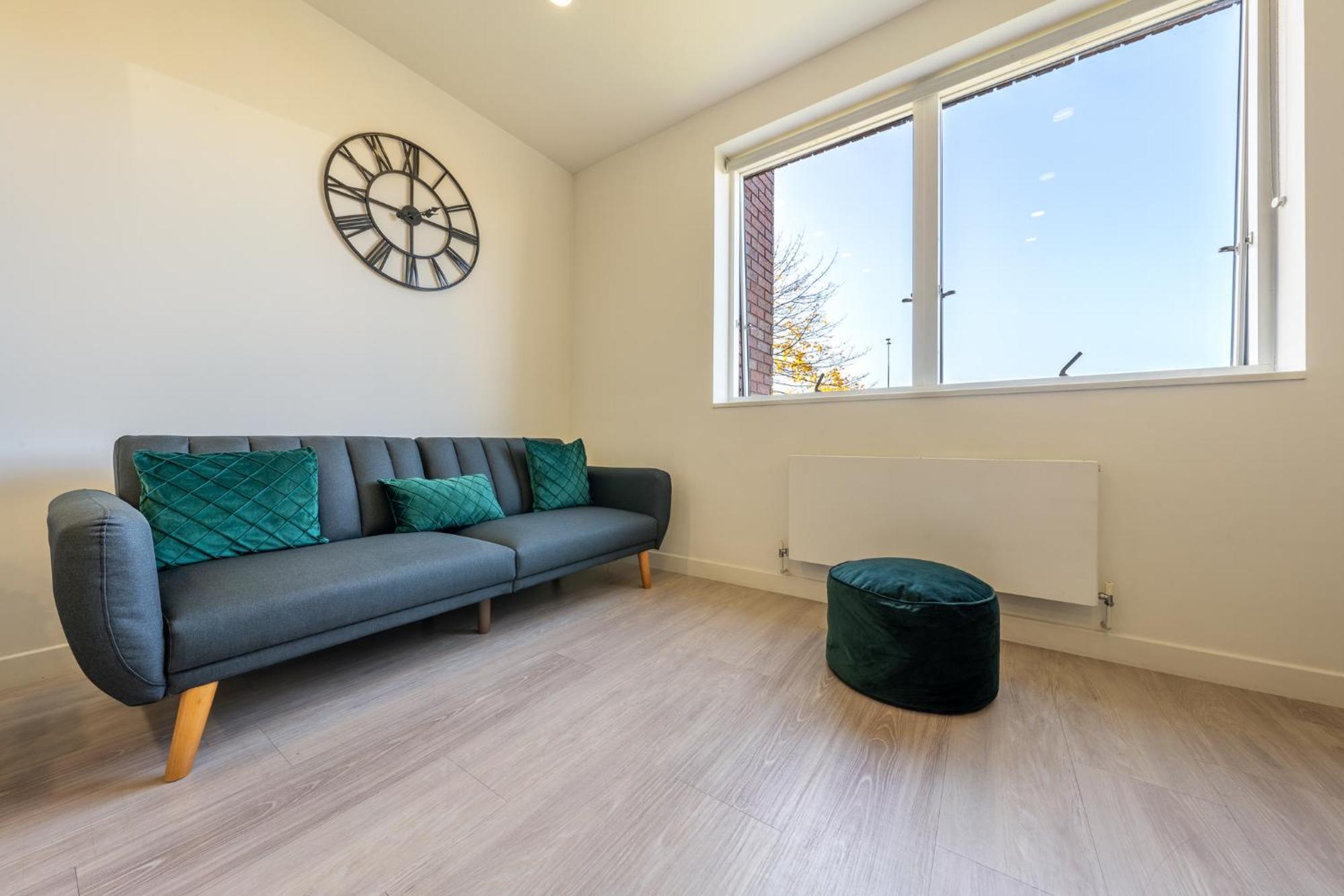 Luxury 1 Bedroom Serviced Apartment With Roof Terrace & Gym Stevenage Eksteriør billede