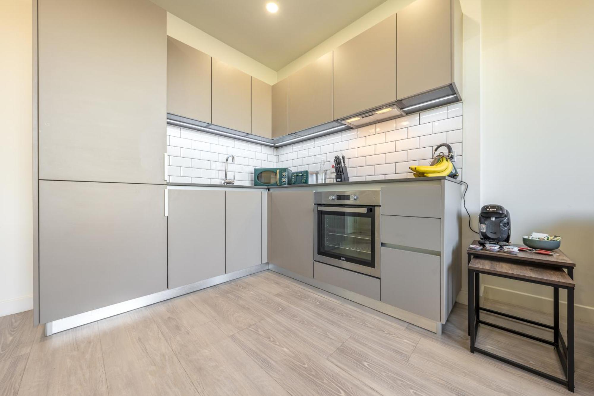 Luxury 1 Bedroom Serviced Apartment With Roof Terrace & Gym Stevenage Eksteriør billede