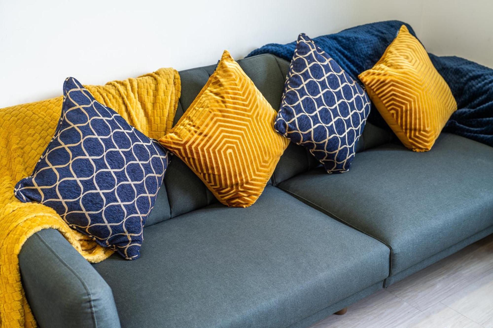 Luxury 1 Bedroom Serviced Apartment With Roof Terrace & Gym Stevenage Eksteriør billede