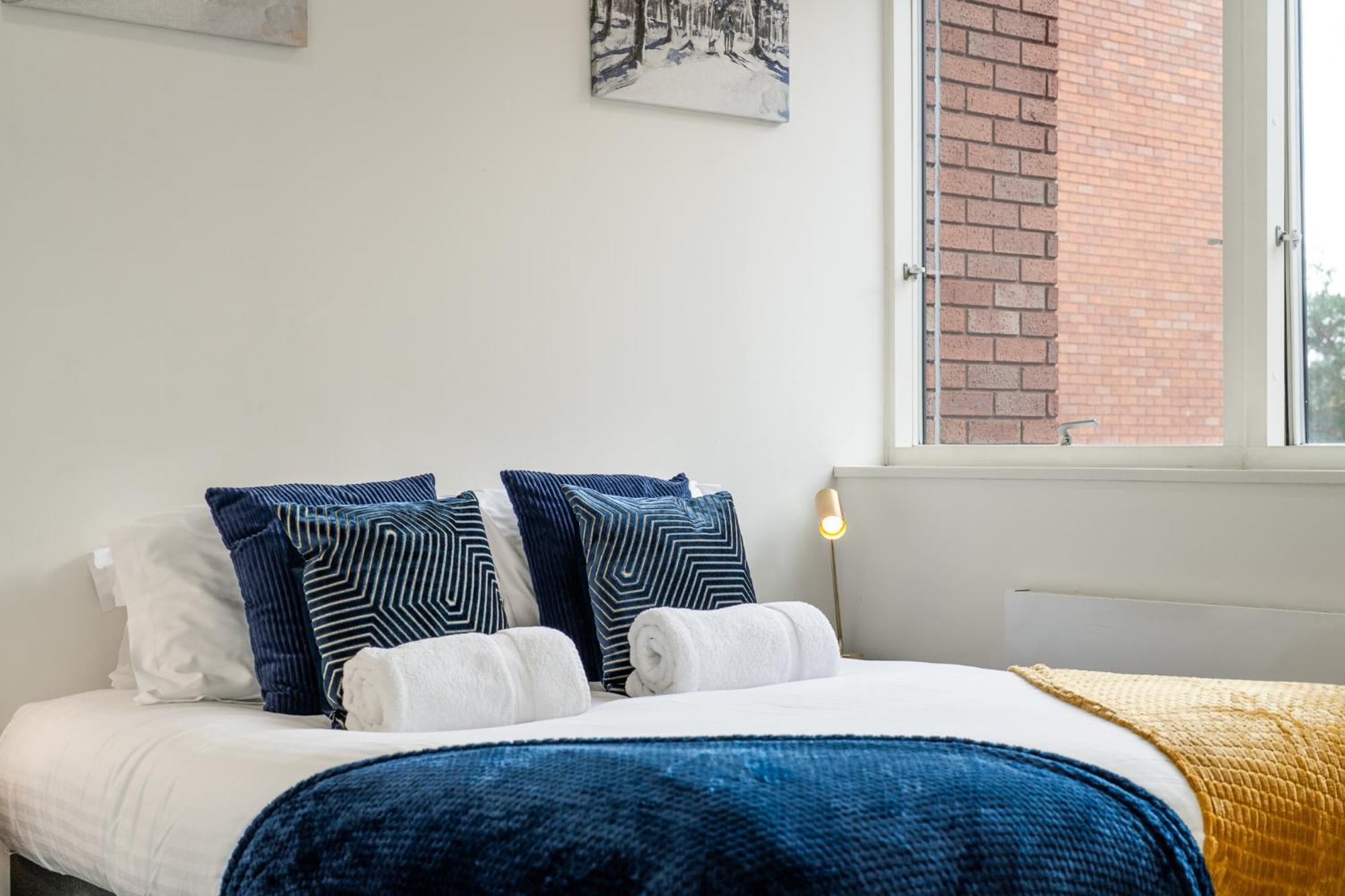 Luxury 1 Bedroom Serviced Apartment With Roof Terrace & Gym Stevenage Eksteriør billede