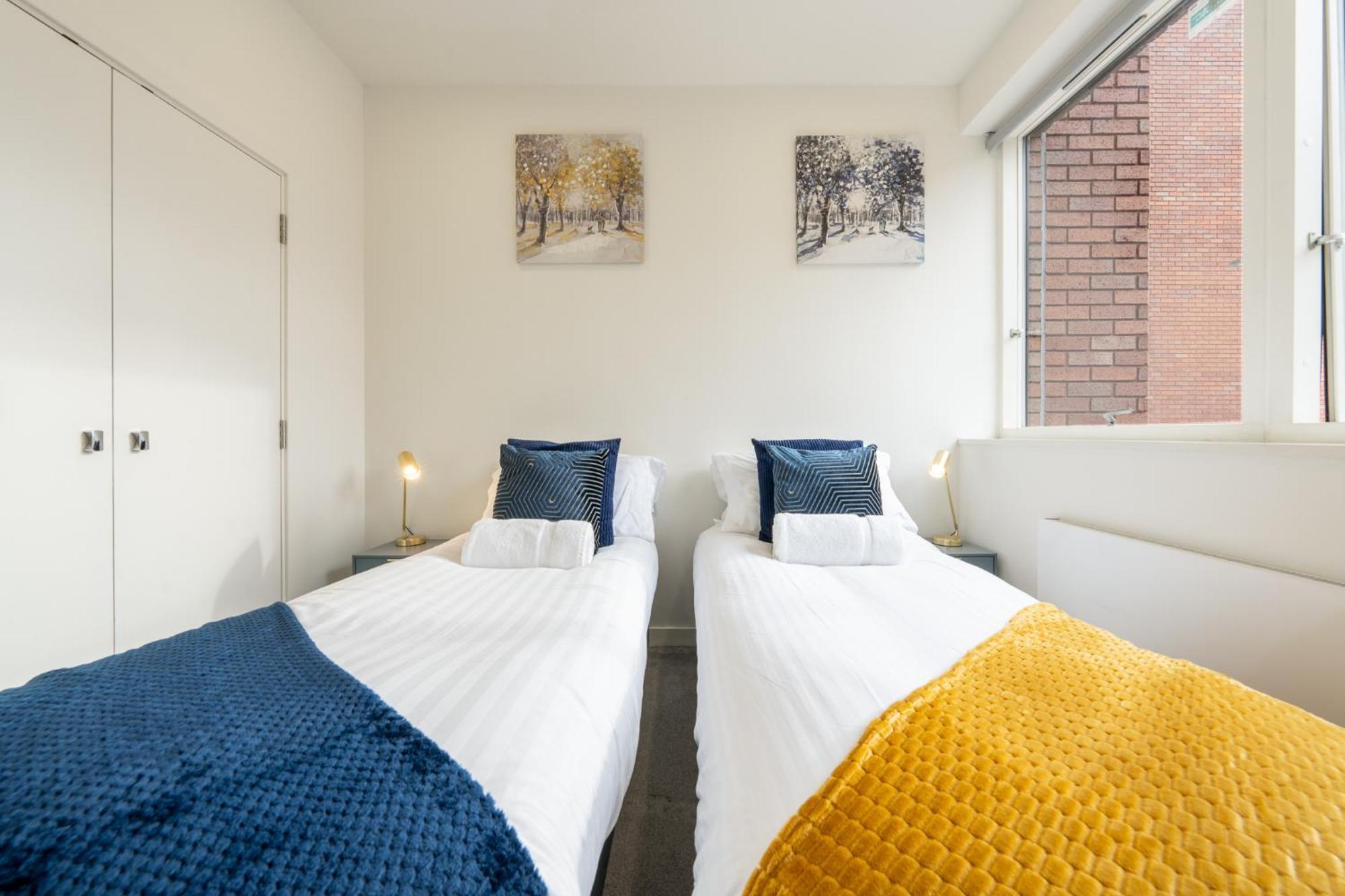 Luxury 1 Bedroom Serviced Apartment With Roof Terrace & Gym Stevenage Eksteriør billede